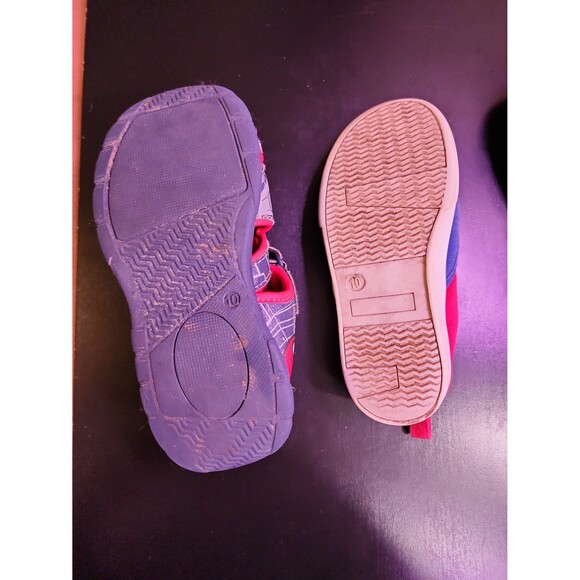 Boys Spider man shoes - 2 pair size 10 - Picture 4 of 6